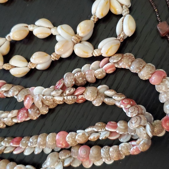 Jewelry - Long Shell Necklaces Estate Lot